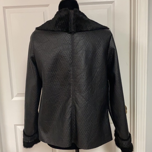 Reversible black faux leather/fur oversized coat -Size Large - Picture 4 of 15